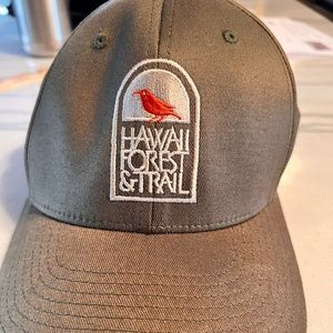 NWT Hawaii Forest & Trail Flexfit Baseball Cap
